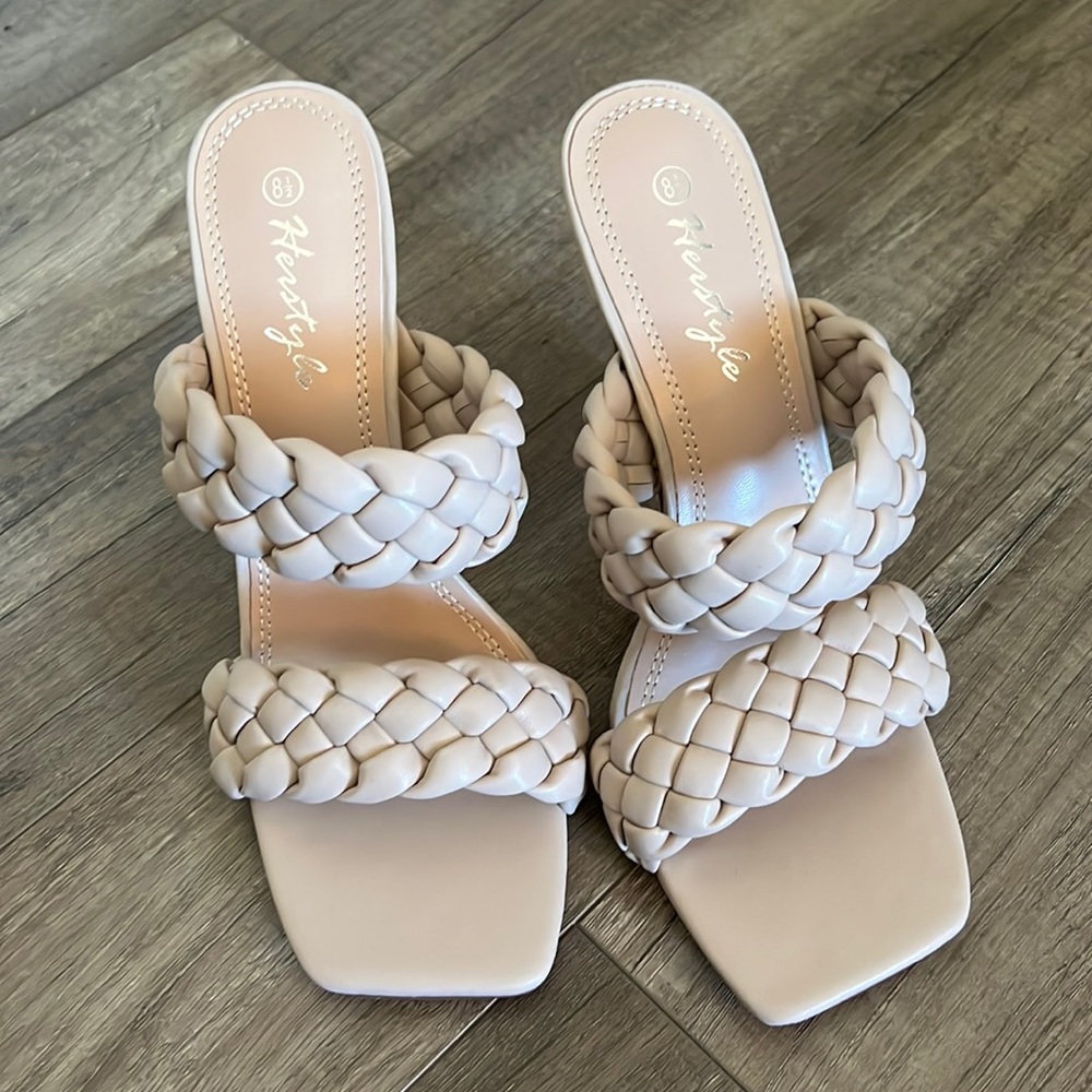 Tan heels size 8.5 never worn